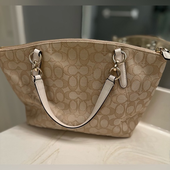 COACH Signature Canvas Small Kelsey Satchel Bag - Light Khaki/Chalk (NEW) - Picture 4 of 12